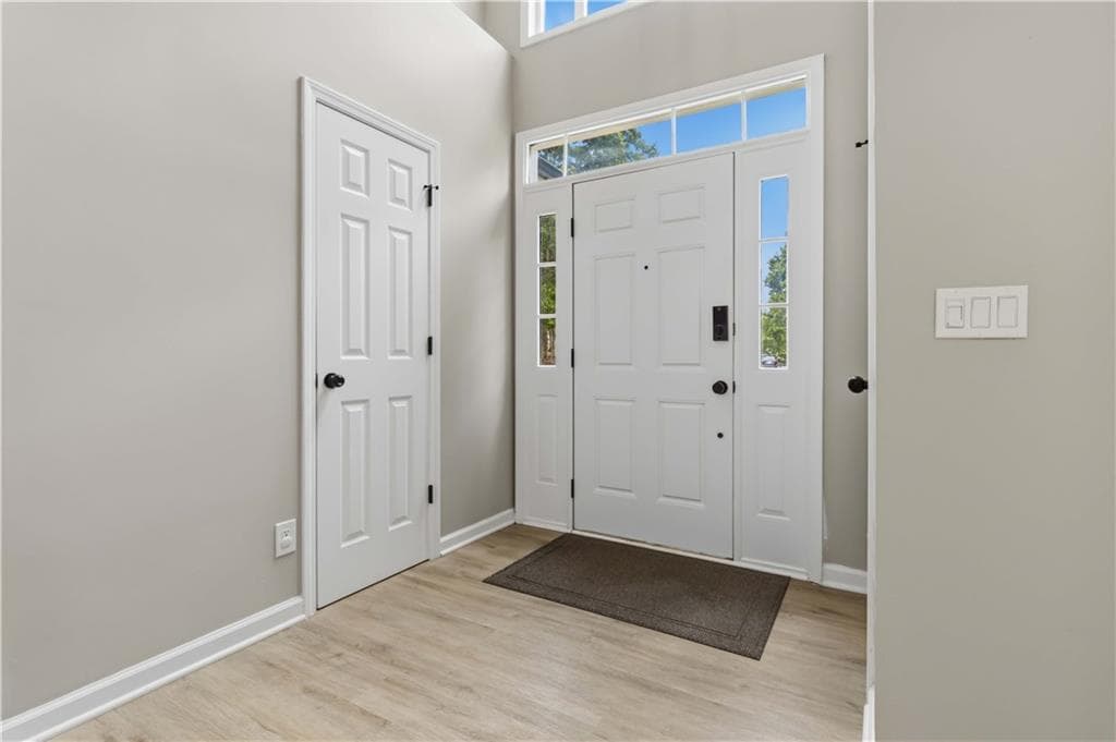3 bedroom, 3 bathroom, 2,592 sq ft single family residence for sale at 7175 Valance Lane, Cumming, GA 30040 — photo 5