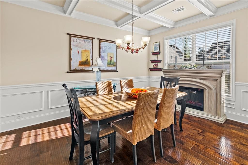 5 bedroom, 4 bathroom, 3,242 sq ft single family residence for sale at 622 Little Bear Loop, Canton, GA 30114 — photo 7