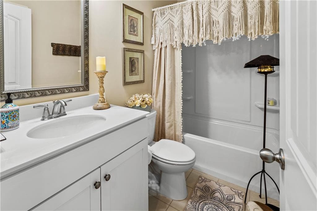 5 bedroom, 4 bathroom, 3,242 sq ft single family residence for sale at 622 Little Bear Loop, Canton, GA 30114 — photo 9