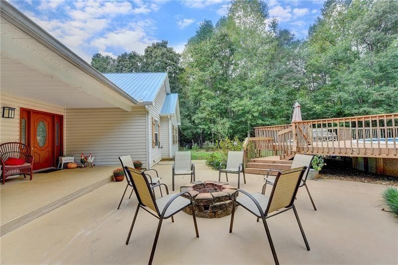 4 bedroom, 4 bathroom, 3,545 sq ft single family residence for sale at 5405 Oak Grove Circle, Cumming, GA 30028 — photo 5