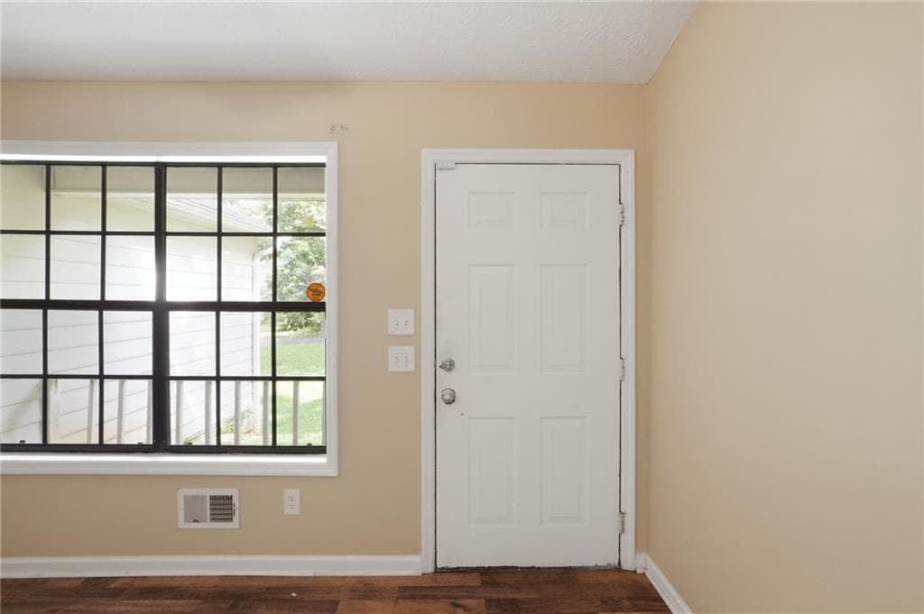 3 bedroom, 2 bathroom, 2,603 sq ft single family residence for sale at 3971 Woodbridge Drive, Snellville, GA 30039 — photo 7