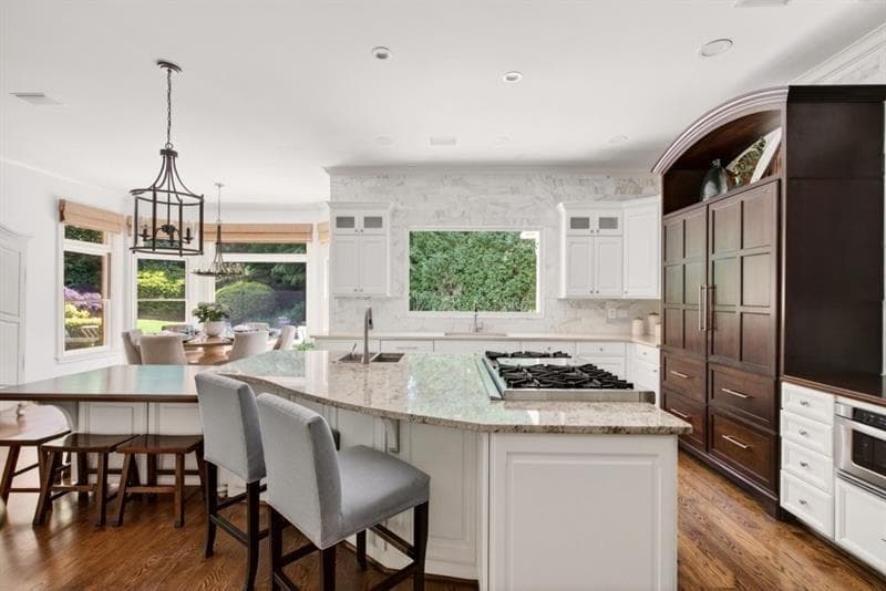 7 bedroom, 9 bathroom, 8,787 sq ft single family residence for sale at 740 Riley Place, Atlanta, GA 30327 — photo 8