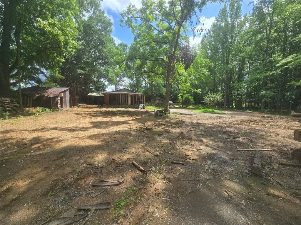 2 bedroom, 1 bathroom, 1,172 sq ft single family residence under contract at 966 Judkin Mill Road, Cedartown, GA 30125 — photo 3