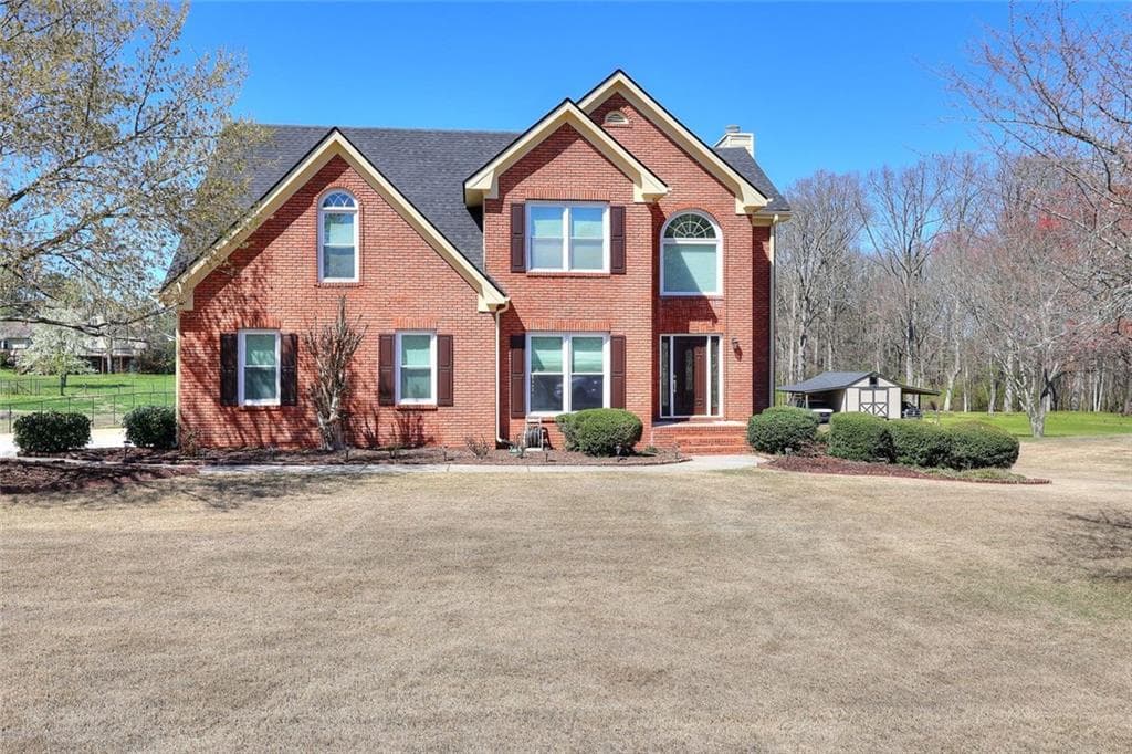 4 bedroom, 4 bathroom, 3,993 sq ft single family residence for sale at 1951 Harvest Way, Loganville, GA 30052 — photo 2