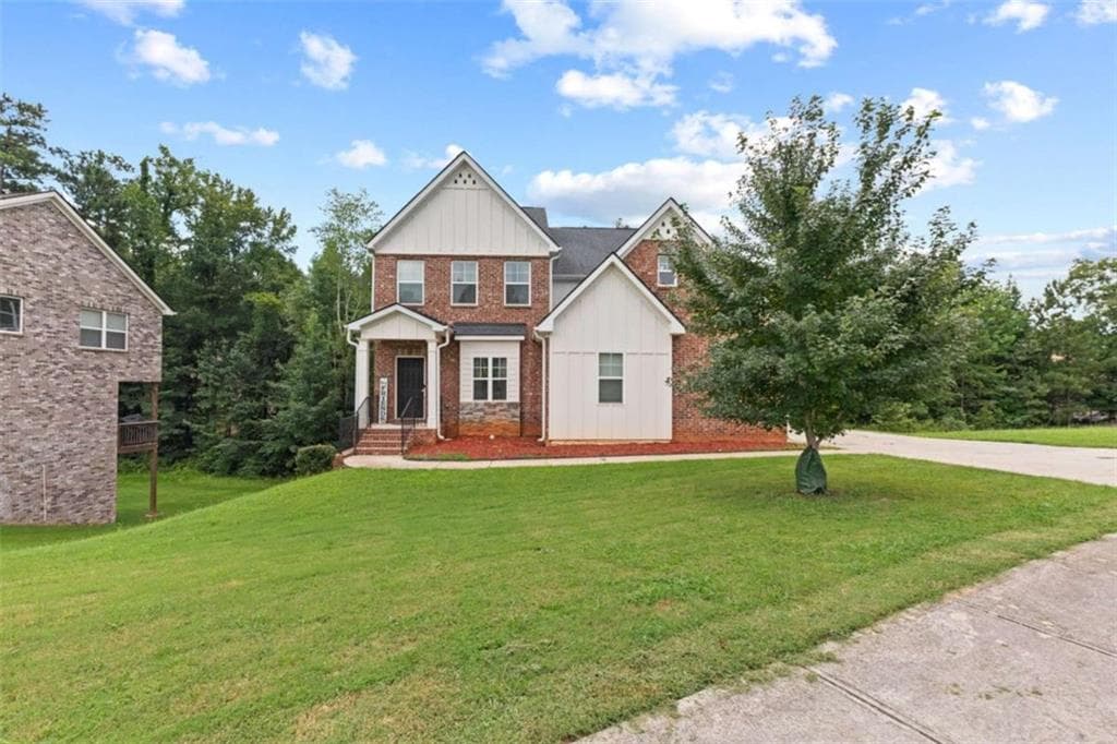 6 bedroom, 5 bathroom, 5,068 sq ft single family residence for sale at 4304 Bellwood Circle, South Fulton, GA 30349