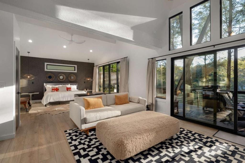 2 bedroom, 2 bathroom, 1,300 sq ft single family residence for sale at 35 Dogwood Riverside Drive, Blue Ridge, GA 30513 — photo 10