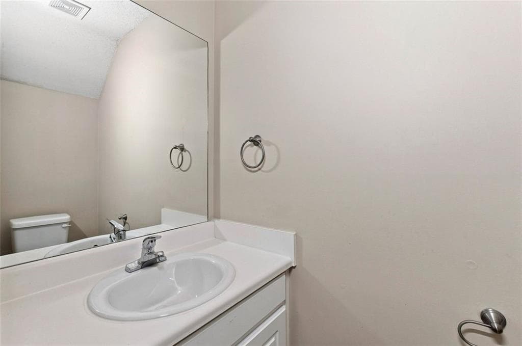 2 bedroom, 3 bathroom, 1,450 sq ft townhouse for sale at 1428 Box Circle, Winder, GA 30680 — photo 7