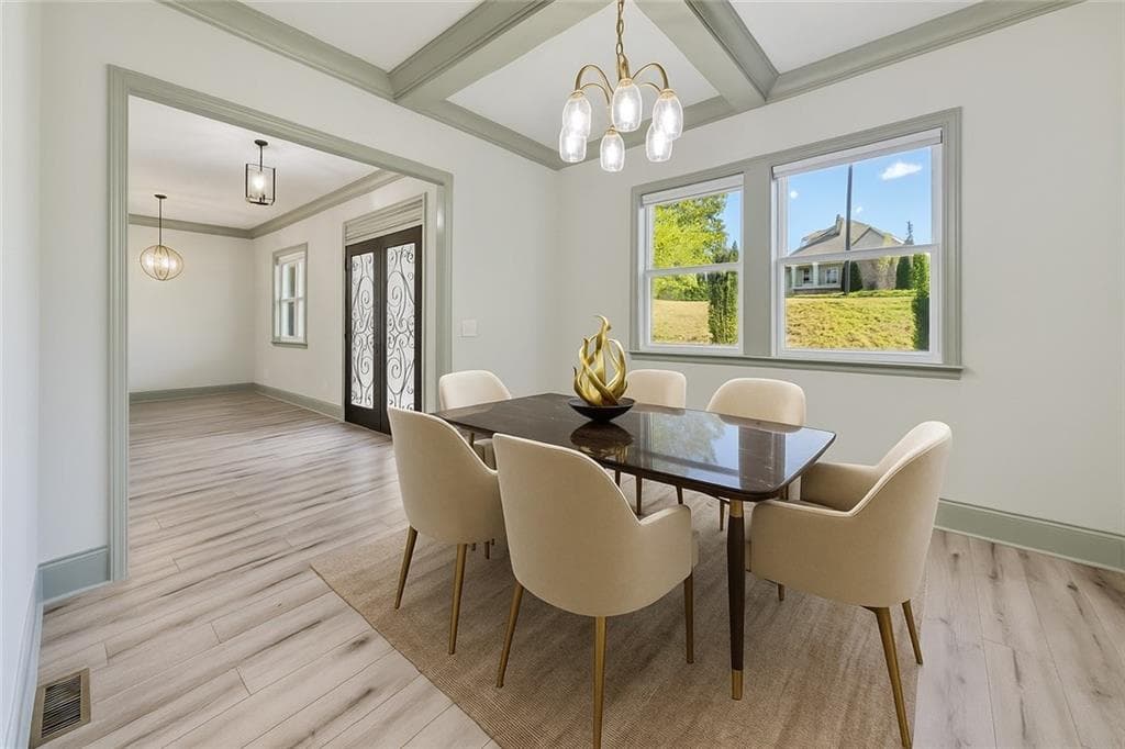 5 bedroom, 4 bathroom, 3,797 sq ft single family residence under contract at 4208 Sierra Creek Court, Hoschton, GA 30548 — photo 2