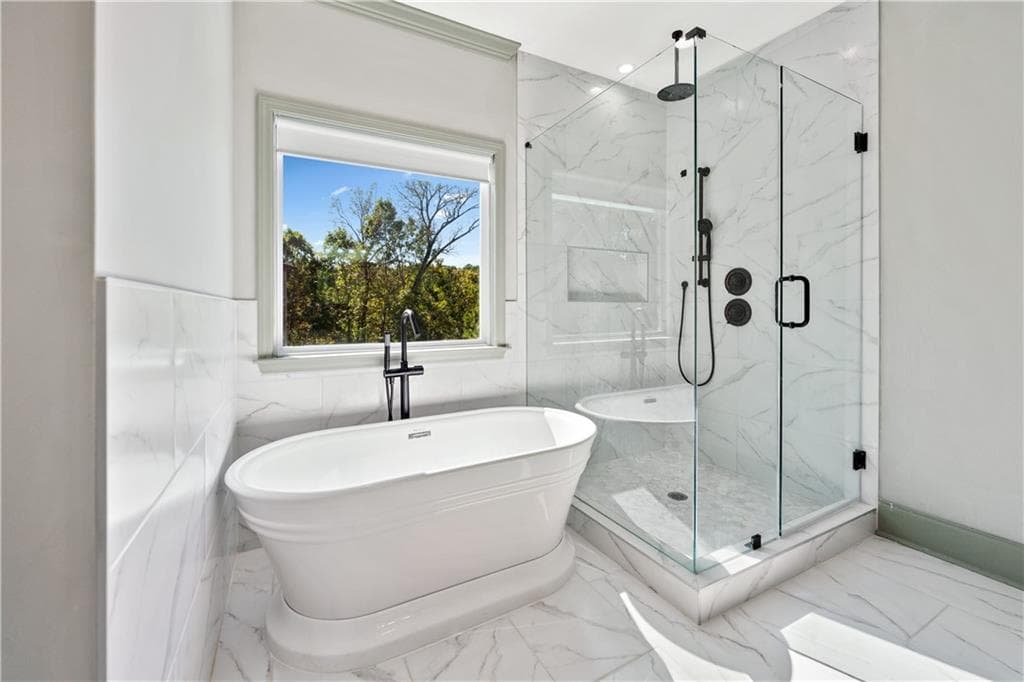 5 bedroom, 4 bathroom, 3,797 sq ft single family residence under contract at 4208 Sierra Creek Court, Hoschton, GA 30548 — photo 8