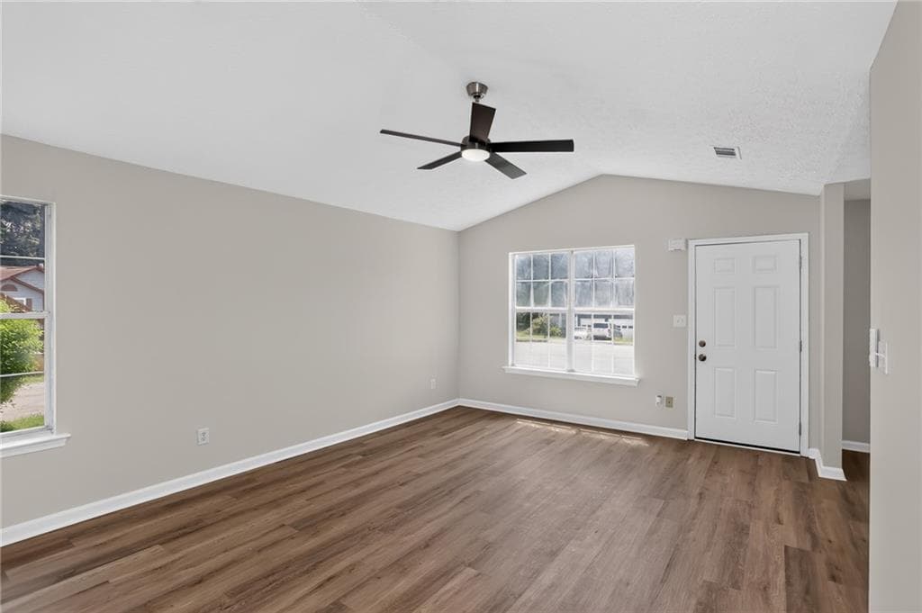 3 bedroom, 2 bathroom, 1,460 sq ft single family residence for sale at 837 Shoals Court, Atlanta, GA 30349 — photo 4