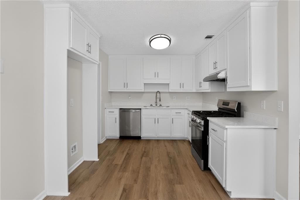 3 bedroom, 2 bathroom, 1,460 sq ft single family residence for sale at 837 Shoals Court, Atlanta, GA 30349 — photo 8