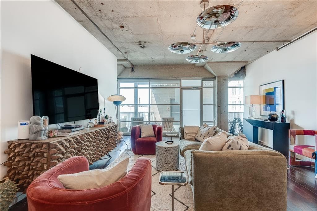 1 bedroom, 1 bathroom, 1,282 sq ft condominium for rent at 890 Memorial Drive 310, Atlanta, GA 30316 for $3,500 a month — photo 5
