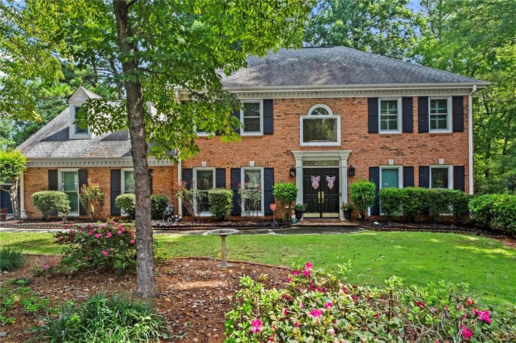 4 bedroom, 4 bathroom, 2,660 sq ft single family residence for sale at 140 Lakeside Drive, Kennesaw, GA 30144
