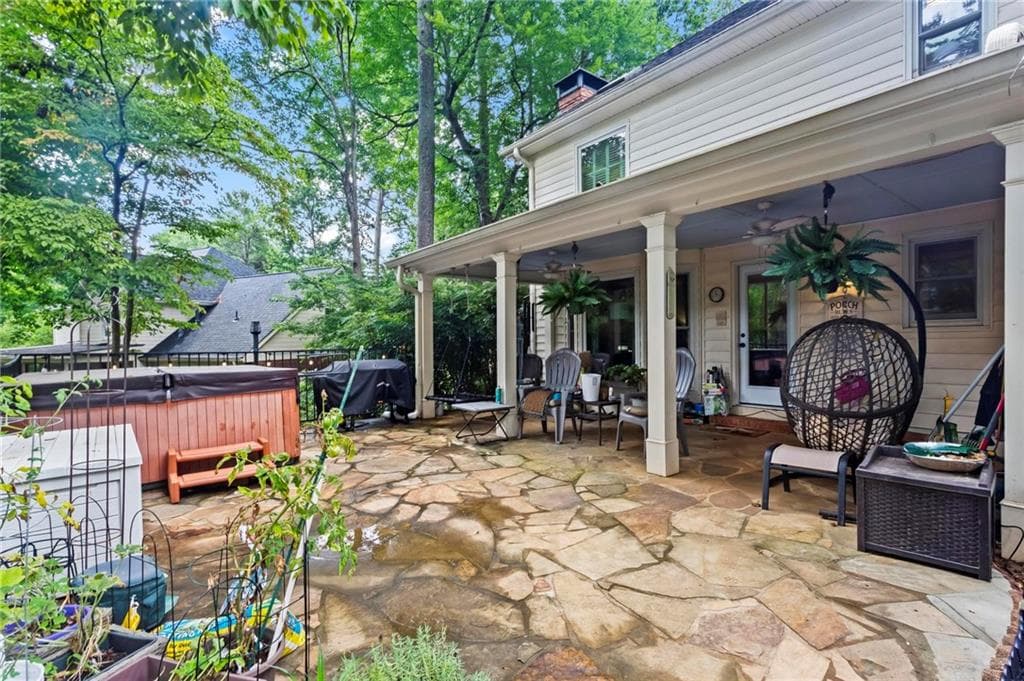 4 bedroom, 4 bathroom, 2,660 sq ft single family residence for sale at 140 Lakeside Drive, Kennesaw, GA 30144 — photo 3