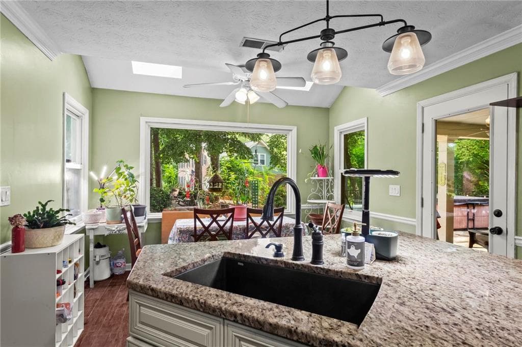 4 bedroom, 4 bathroom, 2,660 sq ft single family residence for sale at 140 Lakeside Drive, Kennesaw, GA 30144 — photo 9