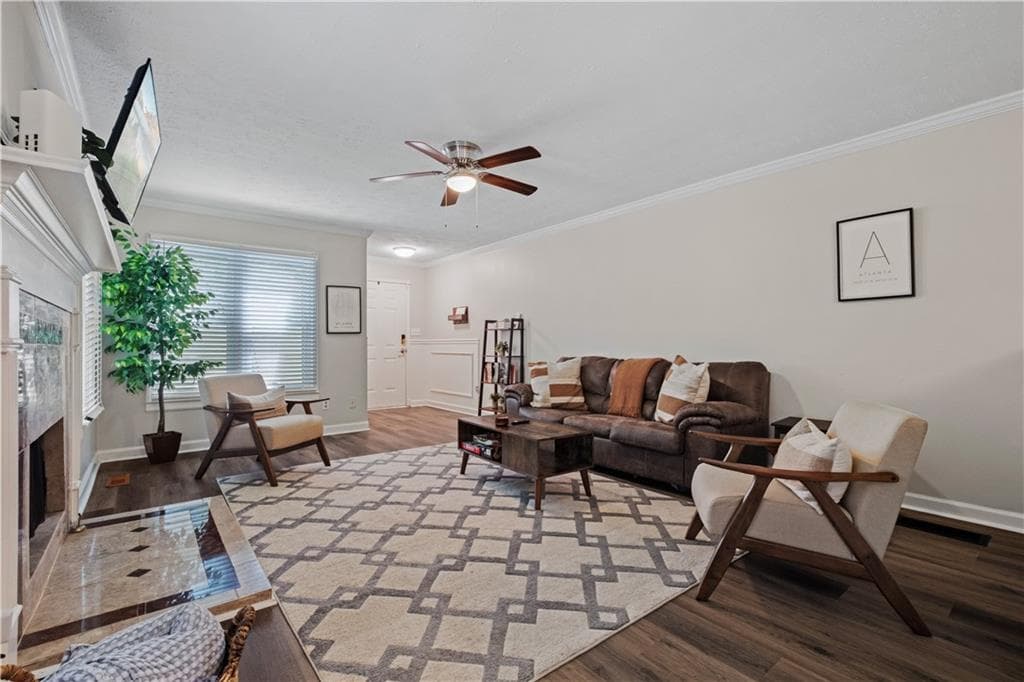3 bedroom, 2 bathroom, 1,399 sq ft single family residence for sale at 2671 Collier Drive, Atlanta, GA 30318 — photo 5