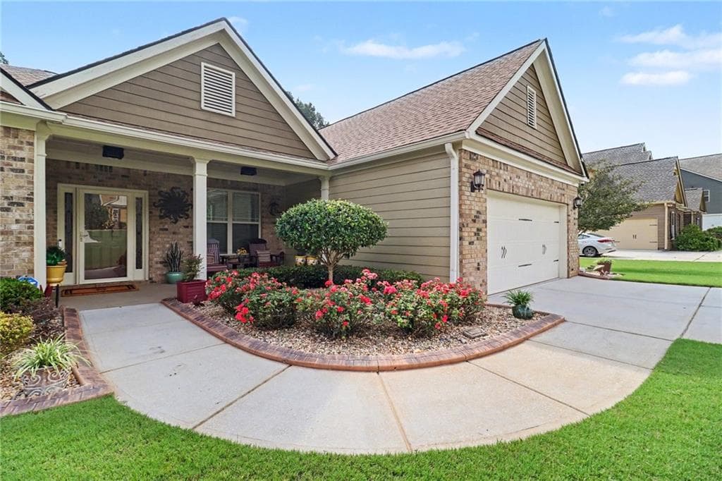 4 bedroom, 3 bathroom, 2,649 sq ft single family residence for sale at 265 Mulberry Drive, Senoia, GA 30276 — photo 9