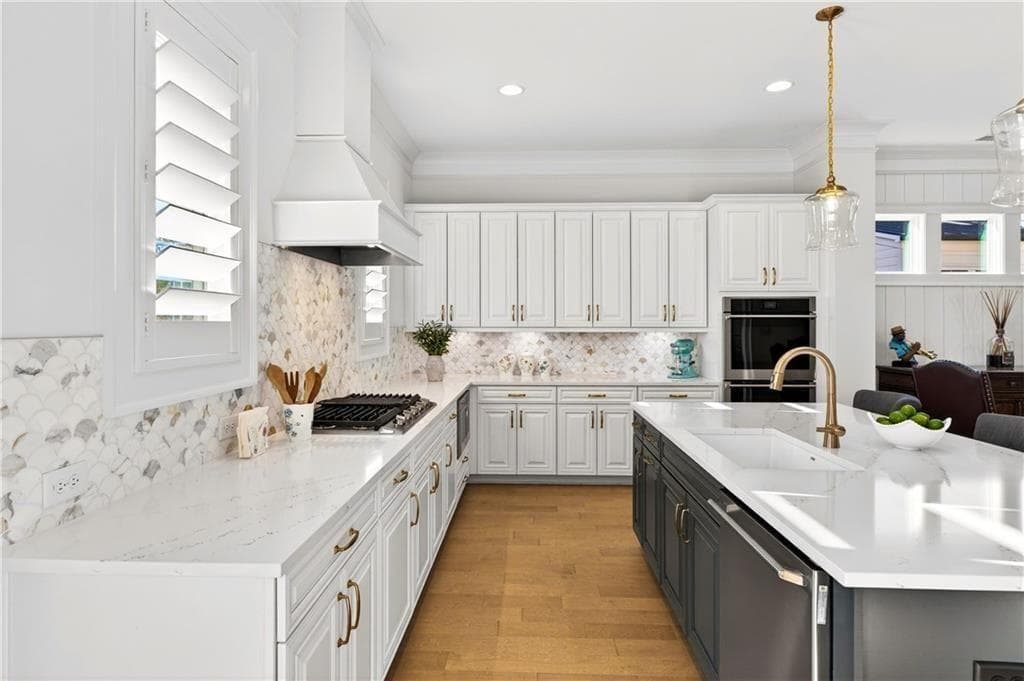 4 bedroom, 4 bathroom, 3,650 sq ft single family residence for sale at 4040 Connolly Court, Roswell, GA 30075 — photo 5