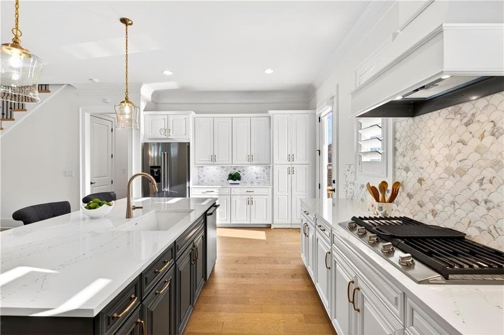 4 bedroom, 4 bathroom, 3,650 sq ft single family residence for sale at 4040 Connolly Court, Roswell, GA 30075 — photo 8