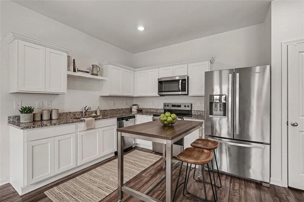 3 bedroom, 3 bathroom, 1,440 sq ft townhouse under contract at 107 Thetford Way, Winder, GA 30680 — photo 4