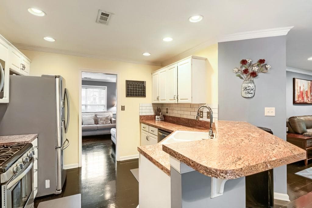 3 bedroom, 3 bathroom, 1,818 sq ft single family residence for sale at 4644 Egret Court, Austell, GA 30106 — photo 7
