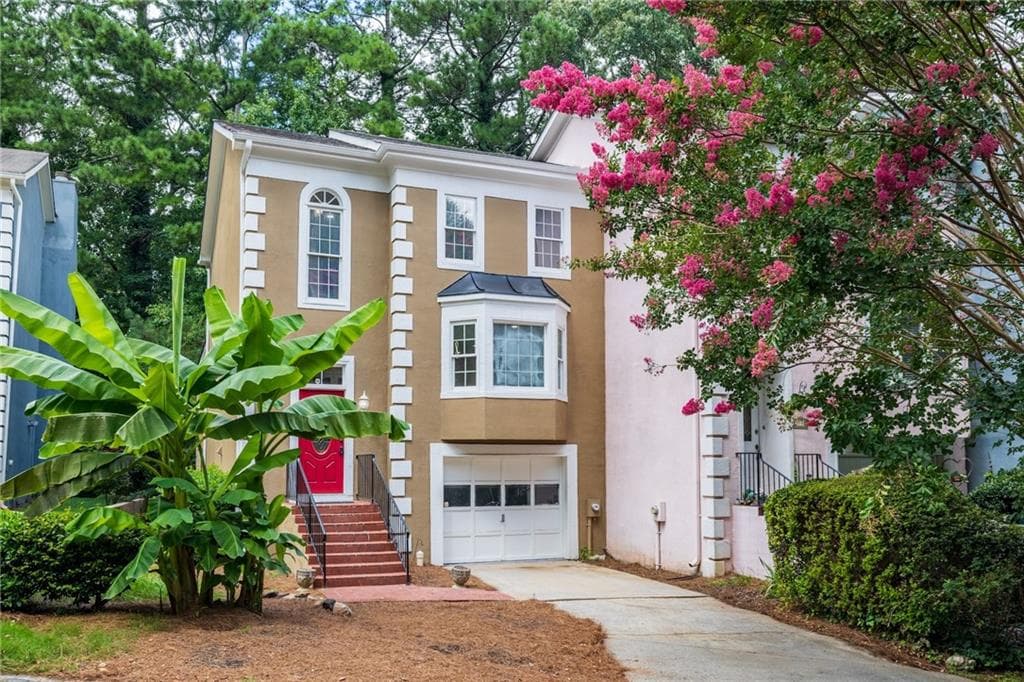 4 bedroom, 4 bathroom, 2,475 sq ft townhouse for sale at 3740 E Bay Street, Duluth, GA 30096 — photo 2