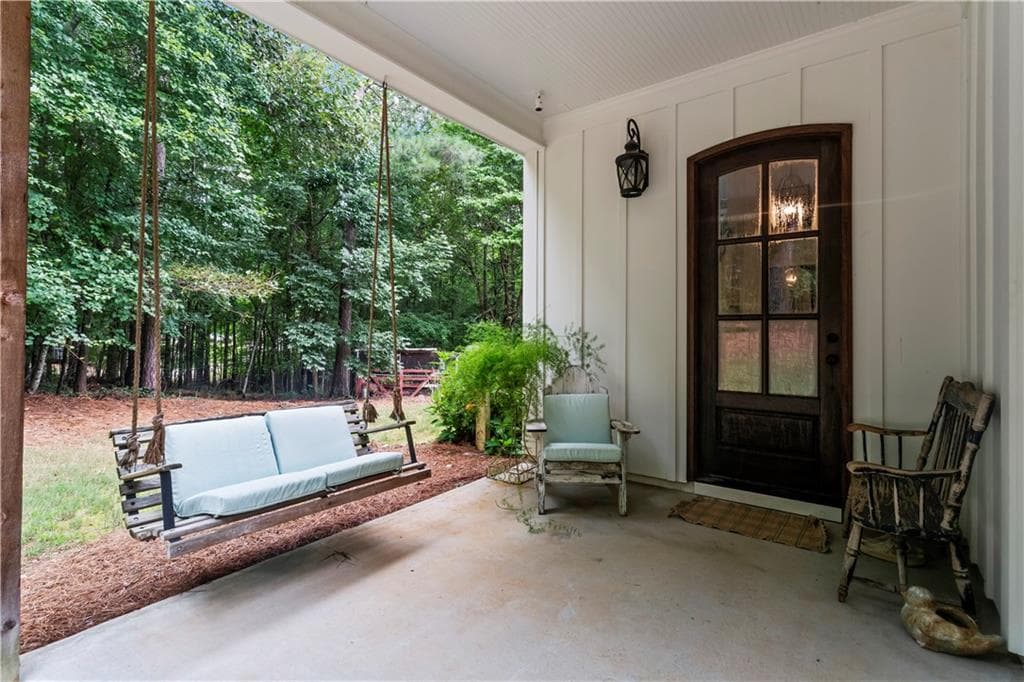 6 bedroom, 6 bathroom, 4,007 sq ft single family residence under contract at 238 Dooley Road, Dallas, GA 30132 — photo 7