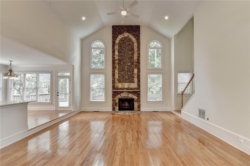 5 bedroom, 4 bathroom, 3,881 sq ft single family residence for rent at 10645 Honey Brook Circle, Johns Creek, GA 30097 for $3,900 a month — photo 6