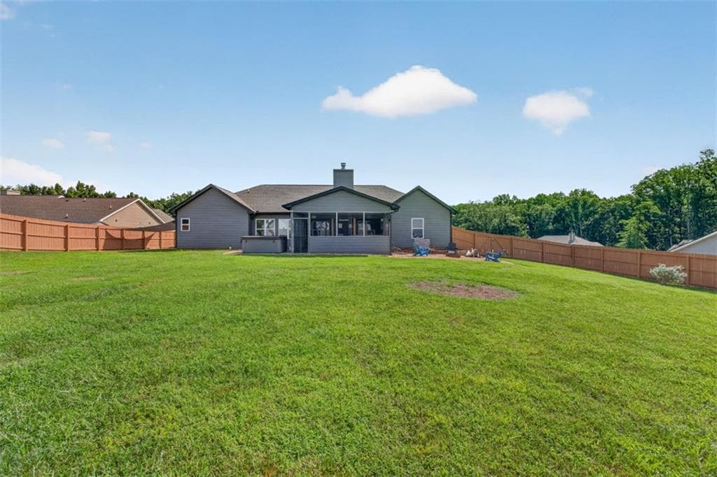 4 bedroom, 3 bathroom, 2,656 sq ft single family residence for sale at 305 McMillian Ct, Winder, GA 30680 — photo 5