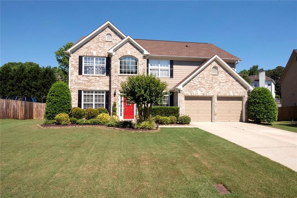 4 bedroom, 3 bathroom, 2,569 sq ft single family residence for rent at 1504 Belfaire Lake Trail, Dacula, GA 30019 for $2,300 a month — photo 2