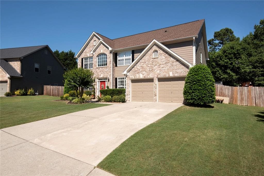 4 bedroom, 3 bathroom, 2,569 sq ft single family residence for rent at 1504 Belfaire Lake Trail, Dacula, GA 30019 for $2,300 a month — photo 3
