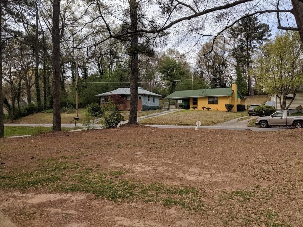 2 bedroom, 1 bathroom, 960 sq ft duplex for rent at 2641 Acadia Street A, Atlanta, GA 30344 for $1,400 a month — photo 2