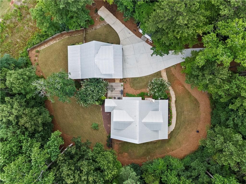 6 bedroom, 6 bathroom, 4,007 sq ft single family residence under contract at 238 Dooley Road, Dallas, GA 30132 — photo 4
