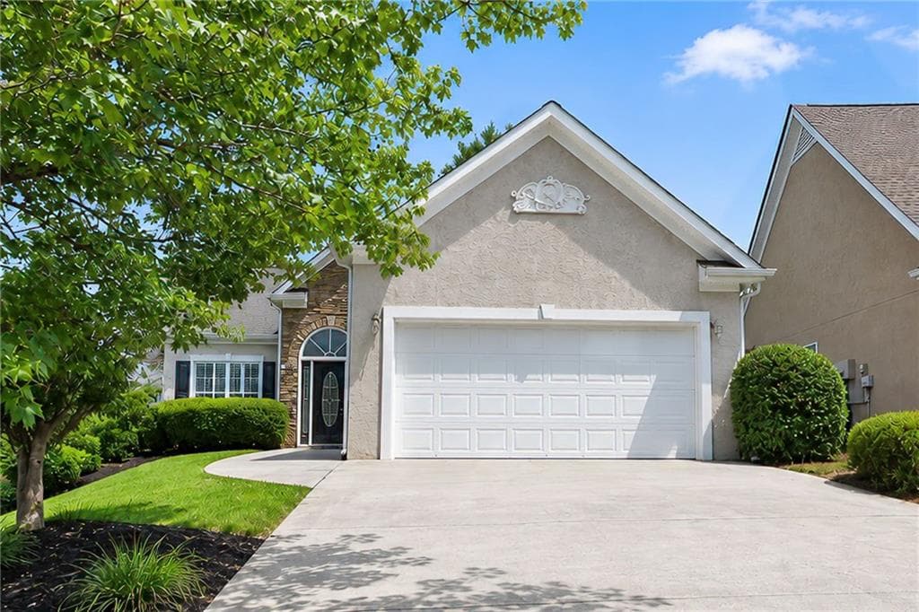 4 bedroom, 3 bathroom, 2,503 sq ft single family residence under contract at 404 Players Court, Mcdonough, GA 30253