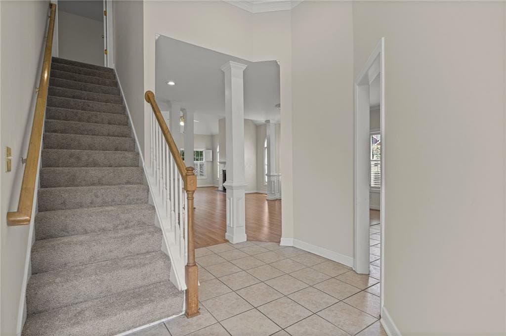 4 bedroom, 3 bathroom, 2,503 sq ft single family residence under contract at 404 Players Court, Mcdonough, GA 30253 — photo 4
