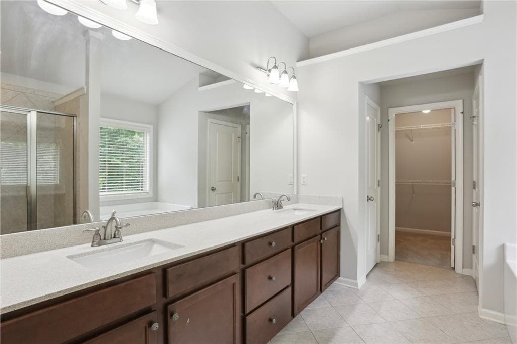 4 bedroom, 3 bathroom, 2,544 sq ft single family residence for rent at 1400 Roswell Manor Circle, Roswell, GA 30076 for $3,700 a month — photo 8