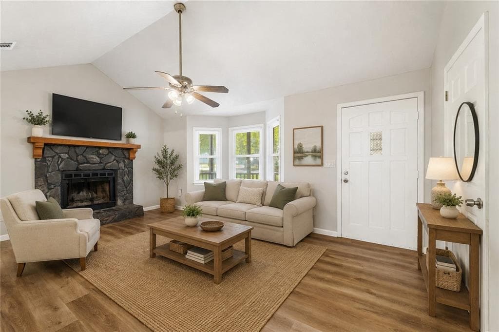 3 bedroom, 2 bathroom, 1,471 sq ft single family residence for sale at 1731 Rose Garden Lane, Loganville, GA 30052 — photo 3