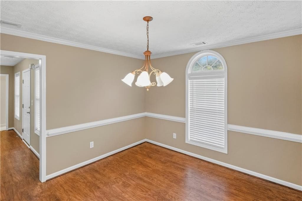 5 bedroom, 3 bathroom, 3,465 sq ft single family residence for sale at 20 Alcovy Forest Way, Covington, GA 30014 — photo 7