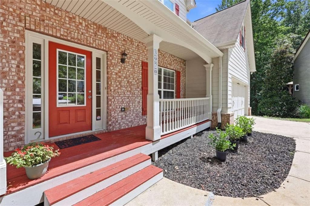 5 bedroom, 4 bathroom, 4,364 sq ft single family residence for sale at 3970 Walnut Grove Way, Gainesville, GA 30506 — photo 4