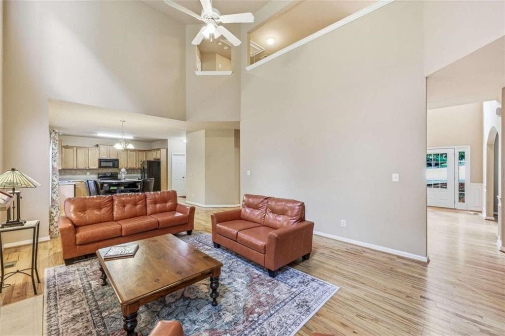 5 bedroom, 4 bathroom, 4,364 sq ft single family residence for sale at 3970 Walnut Grove Way, Gainesville, GA 30506 — photo 8