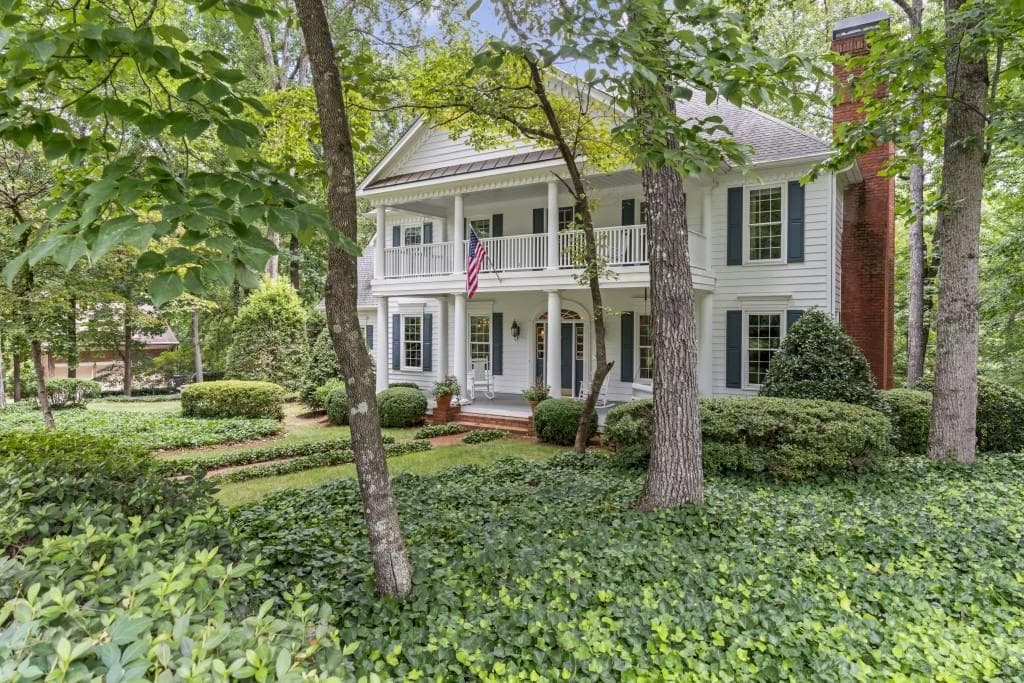 6 bedroom, 6 bathroom, 5,641 sq ft single family residence under contract at 4728 Talleybrook Drive, Kennesaw, GA 30152 — photo 2