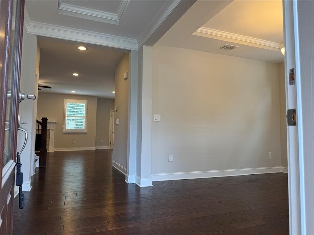 5 bedroom, 4 bathroom, 2,874 sq ft single family residence under contract at 311 Chesterfield Cove, Woodstock, GA 30189 — photo 2