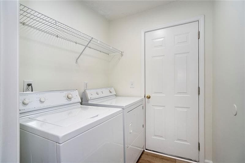 4 bedroom, 2 bathroom, 2,084 sq ft single family residence for rent at 2630 Highland Pass, Alpharetta, GA 30004 for $2,795 a month — photo 10