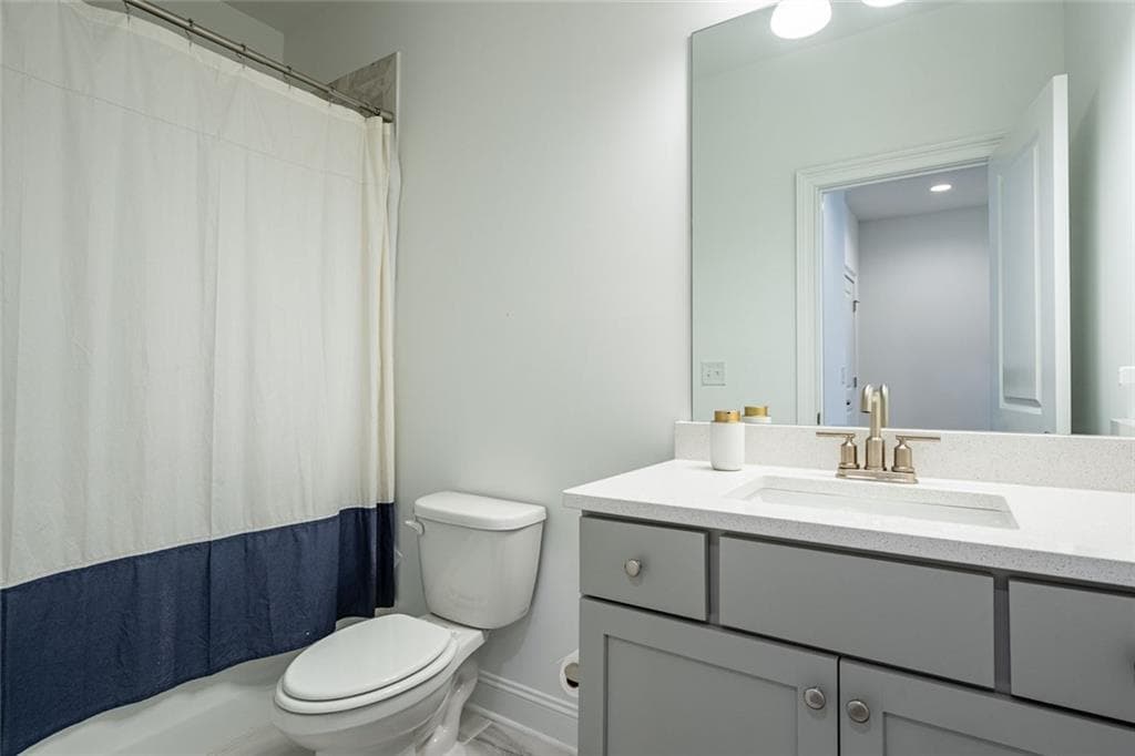 3 bedroom, 4 bathroom, 2,739 sq ft townhouse for sale at 6794 Encore Boulevard, Sandy Springs, GA 30328 — photo 6