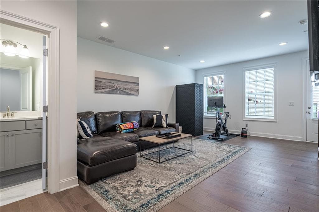 3 bedroom, 4 bathroom, 2,739 sq ft townhouse for sale at 6794 Encore Boulevard, Sandy Springs, GA 30328 — photo 5