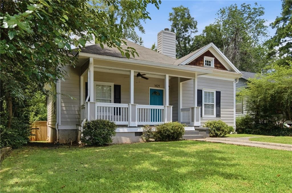 2 bedroom, 2 bathroom, 1,420 sq ft single family residence for sale at 1429 Beatie Avenue, Atlanta, GA 30310 — photo 3