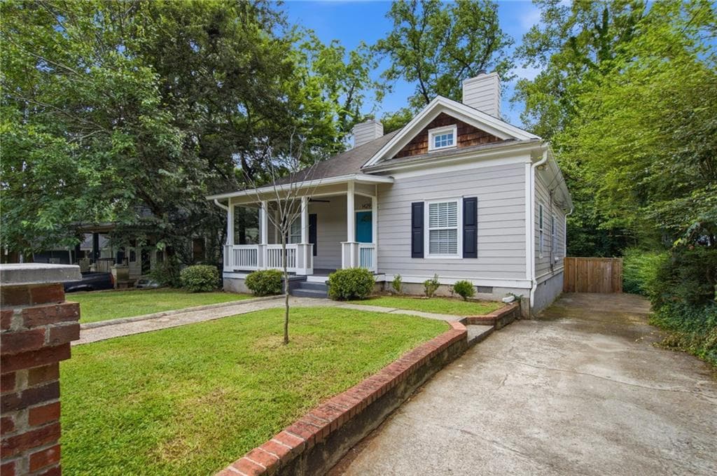 2 bedroom, 2 bathroom, 1,420 sq ft single family residence for sale at 1429 Beatie Avenue, Atlanta, GA 30310 — photo 4