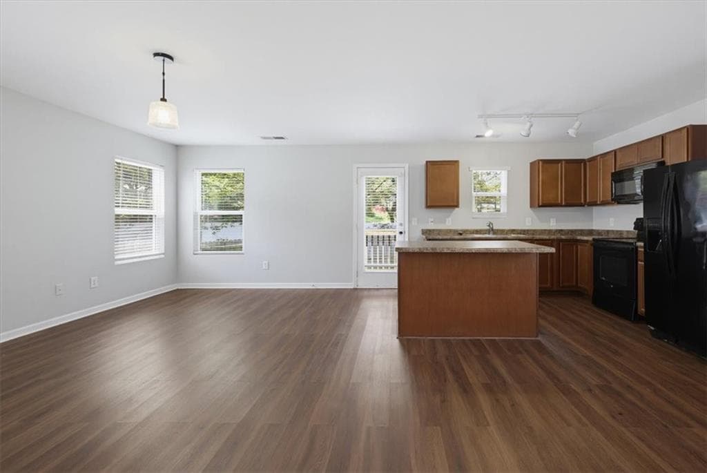3 bedroom, 4 bathroom, 1,724 sq ft single family residence for sale at 36 Lila Way, Cartersville, GA 30120 — photo 9