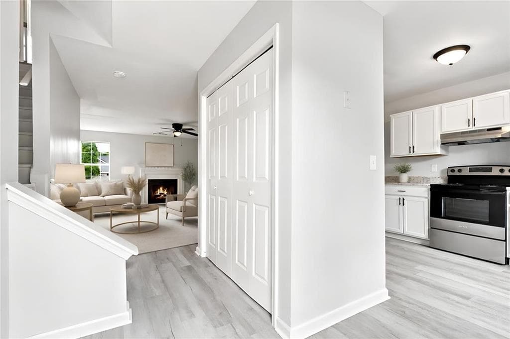 3 bedroom, 3 bathroom, 1,326 sq ft townhouse for sale at 366 N Beach Court, Riverdale, GA 30274 — photo 5