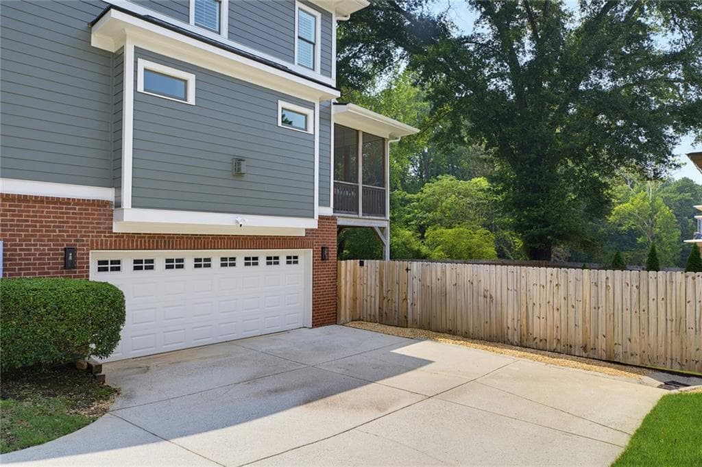 4 bedroom, 4 bathroom, 3,619 sq ft single family residence for rent at 1452 Woodland Hills Drive, Atlanta, GA 30324 for $5,000 a month — photo 3